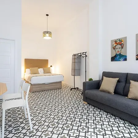 Holidays2Malaga Picasuss Loft New Built Close Huelin Beach And Promenade Extérieur photo